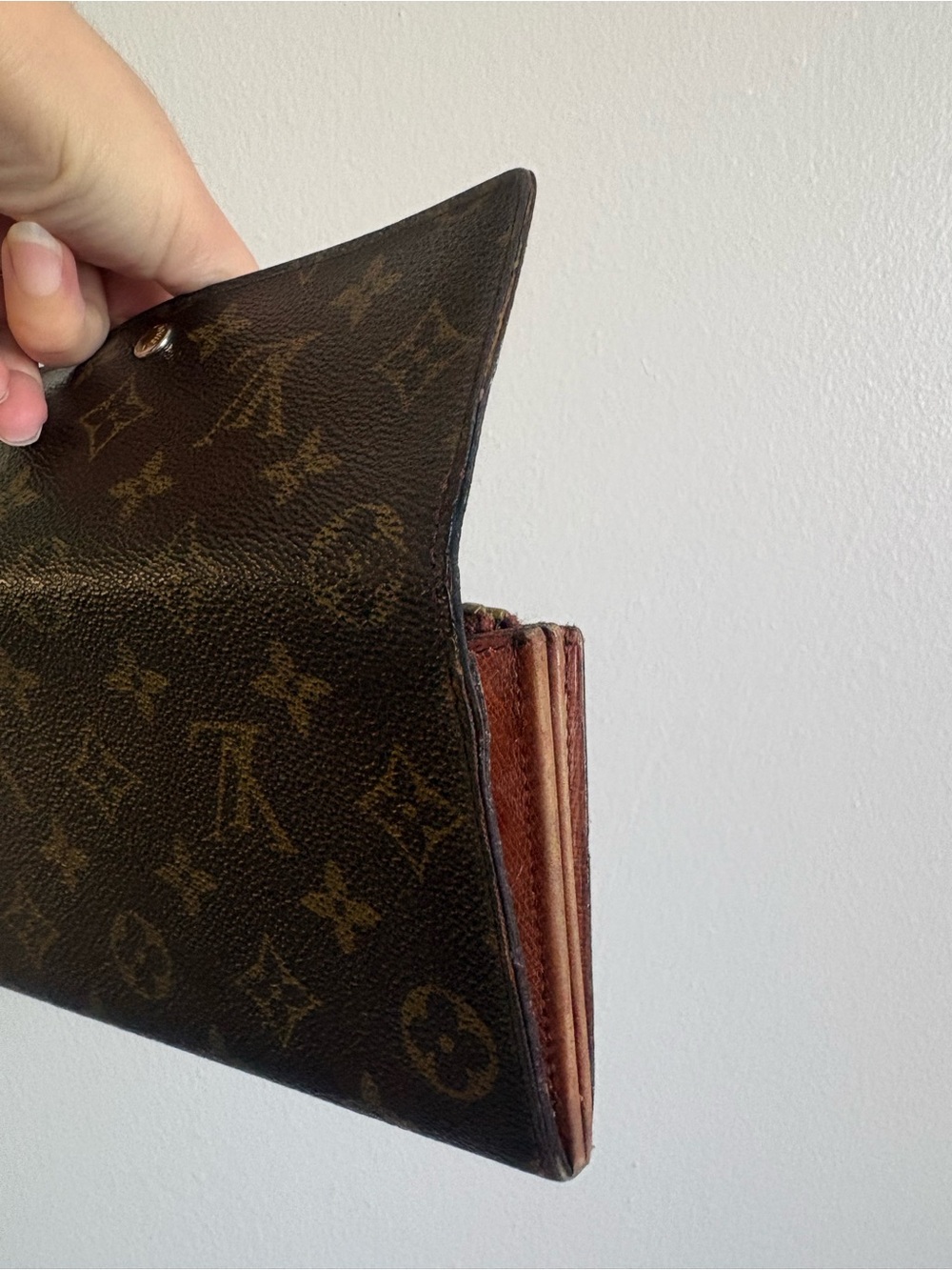 Authentic Louis Vuitton Monogram Sarah Wallet Vintage - Picture 9 of 12